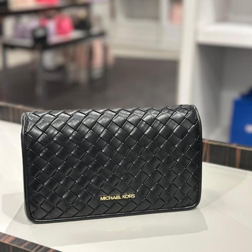 شنطة مايكل كورس كروس جلد مضفر تصل خلال ٢-٤ أسابيع...