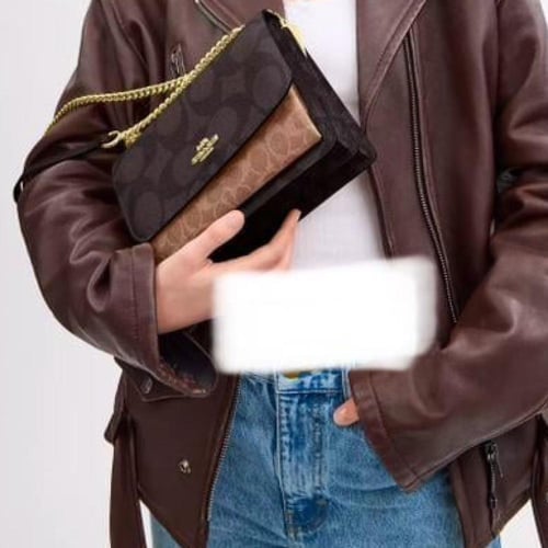 حقيبة كوتش كلير تصل خلال ٢-٤ اسابيع