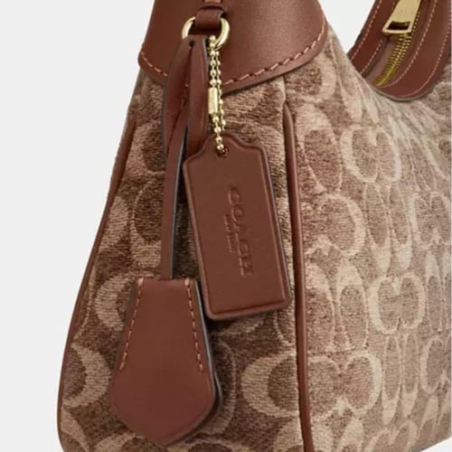 حقيبة كوتش إيلا سمول كتف سيغنتشر شينيل تصل خلال ٢-...