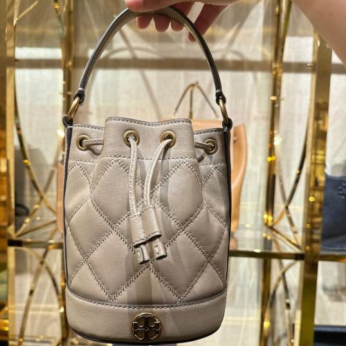 حقيبة توري بورش ويلا بوكت فوري