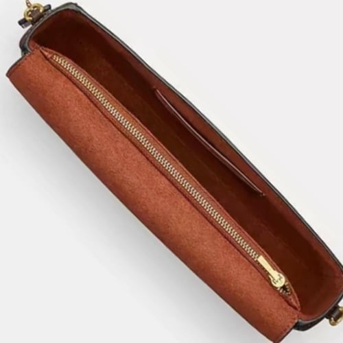 حقيبة كوتش بروك تصل خلال ٢-٤ اسابيع