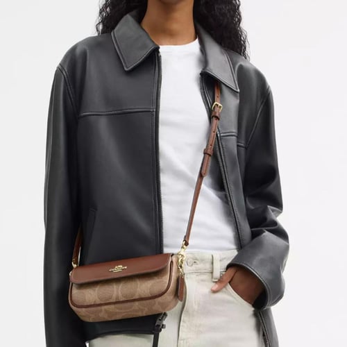 حقيبة كوتش هايلي فوري | Coach Hailey Mini Bag