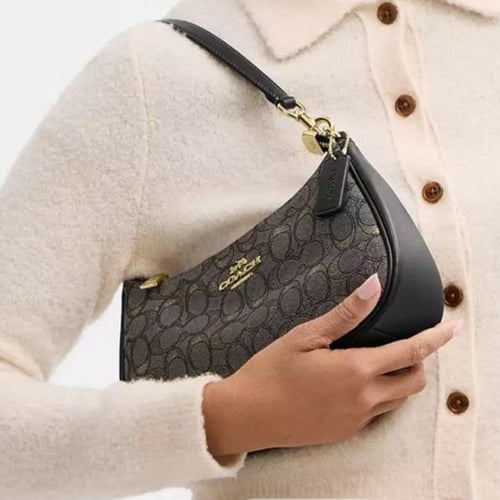 حقيبة كوتش تيري تصل خلال ٢-٤ اسابيع