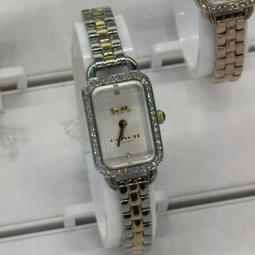 ساعة كوتش تصل خلال ٢-٤ اساببع