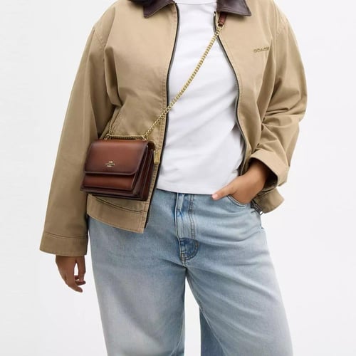 حقيبة كوتش كلير ميني كروس بودي احمر خشبي تصل خلال...