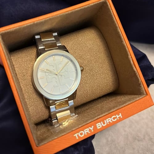 ساعة توري بورش فوري