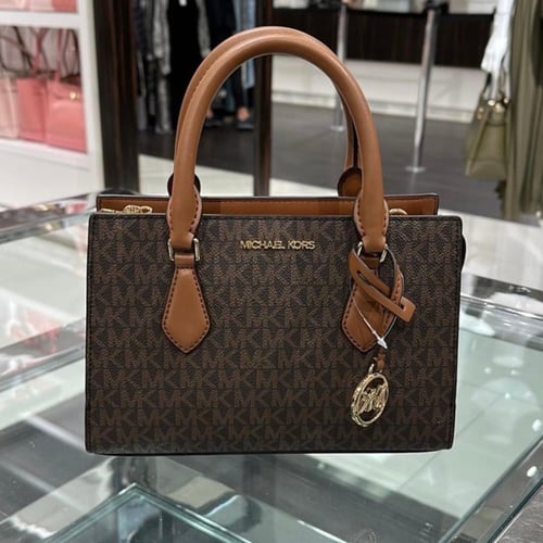 شنطة مايكل كورس شيلا فوري