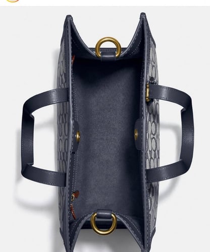 حقيبة كوتش فيلد توت فوري