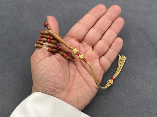 سبحة تصميم أحجار