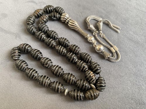 سبحة يسر منحوت و فضة