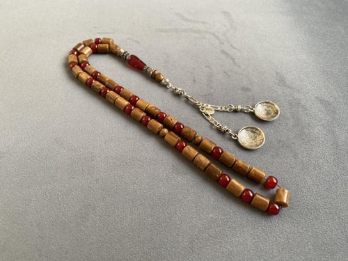 سبحة الحمراء