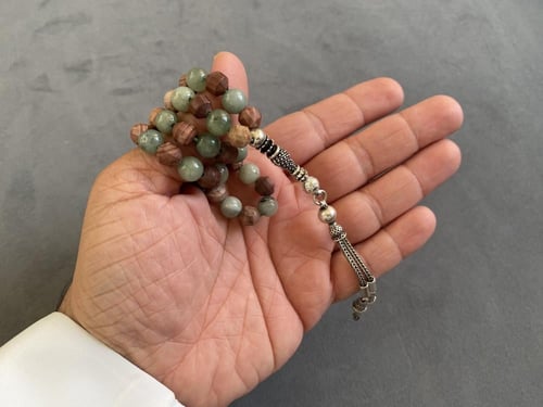 سبحة حجر الجاد و الجاسبر