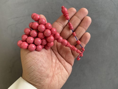 سبحة من كرة مسكي ألماني قديم احمر