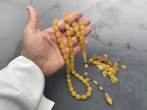 كهرمان بلطيقي حجر واحد