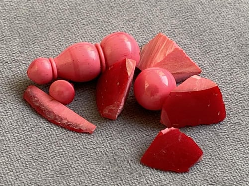 سبحة من كرة مسكي ألماني قديم احمر