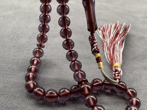 سبحة زعفراني بلون حرباء مميز