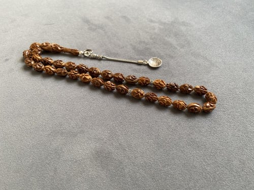 سبحة كوك منقوشة