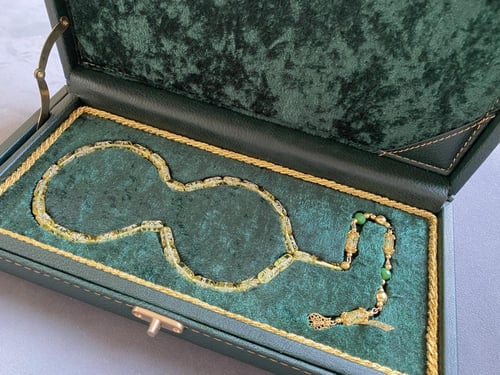 سبحة كهرمان منقوش و كريستال