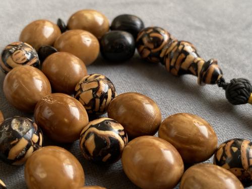 سبحة كوك و جلد تمساح