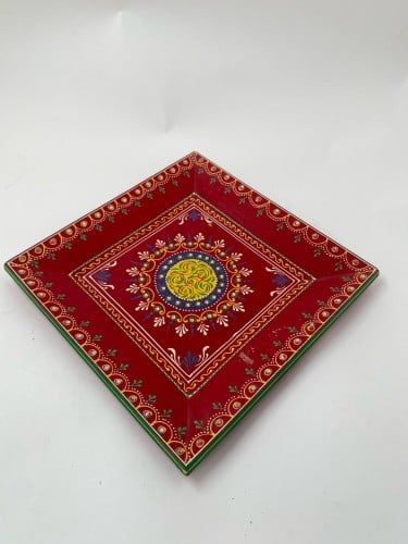 صحن حلويات خشبية احمر كبير