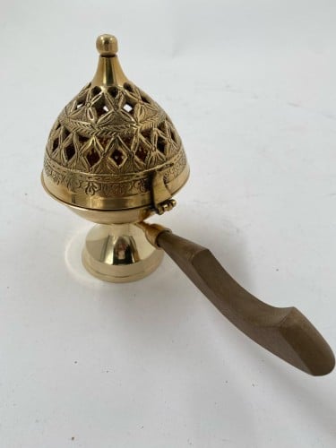 مبخرة نحاسية