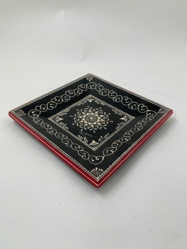 صحن حلويات خشبية اسود صغير