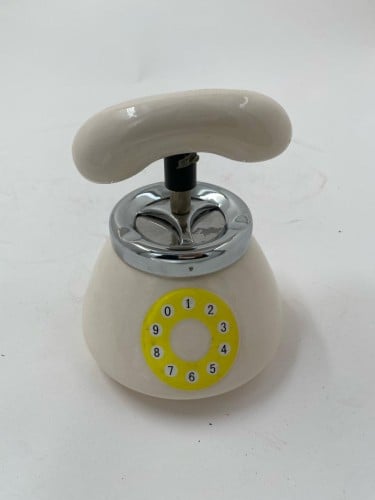 طفاية سجائر تلفون