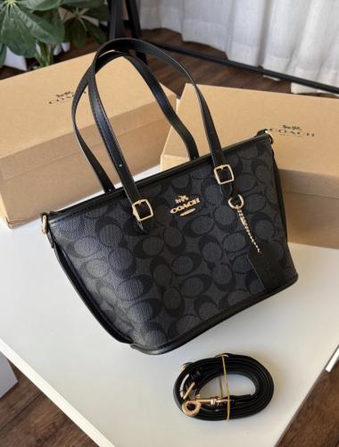 شنطة كوتش COACH