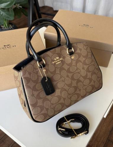 شنطة كوتش COACH