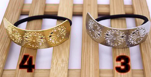 اساور باشكال مميزة بالونين الذهبي والفضي