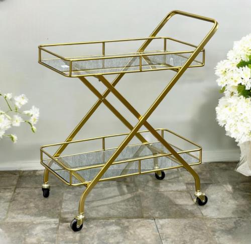 عربية خدمة وتقديم مودرن دورين لون ذهبي مزوده بعجلا...