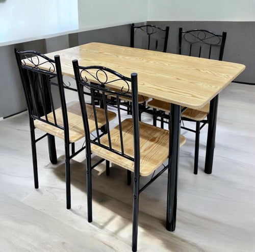 طاولة طعام 4 كراسي خشب ومعدن متين عدة الوان