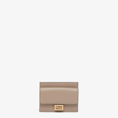 محفظة Fendi - رمادي