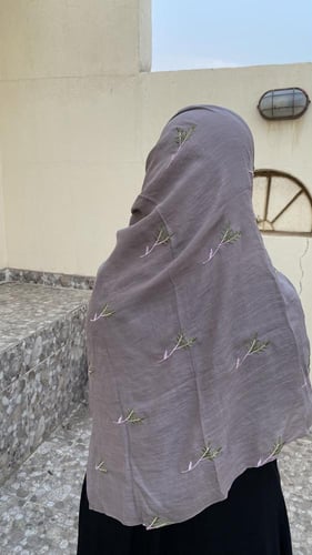 طرحه لينن مطرزة