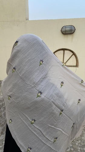 طرحه لينن مطرزة