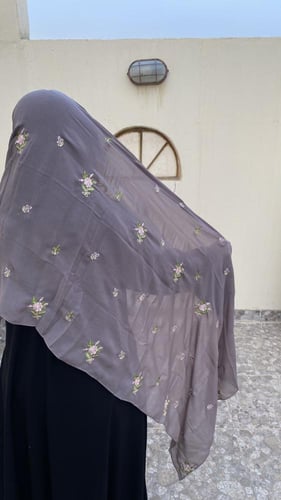 طرحه ليزر مطرزة