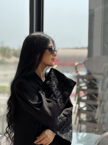 عباية تطريز اسود