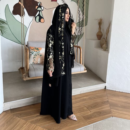 عباية تطريز ذهبي