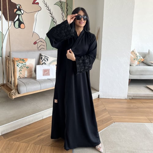 عباية تطريز اسود