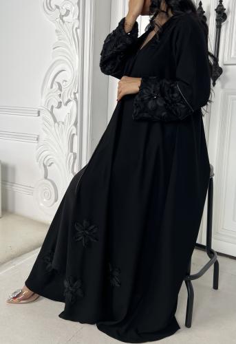 عبايه ورد اسود