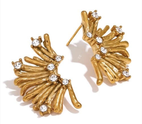 حلق ستانلس ستيل مطلي بالذهب عيار ١٨ مضاد للماء