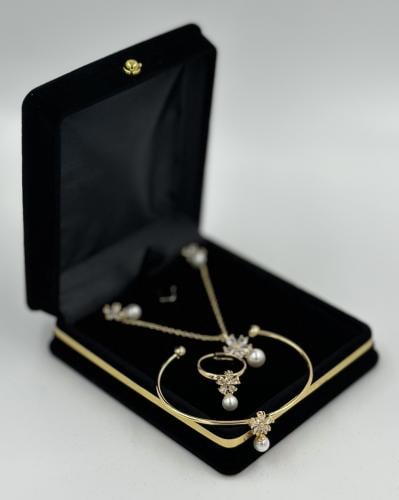 طقم أطفال متكامل