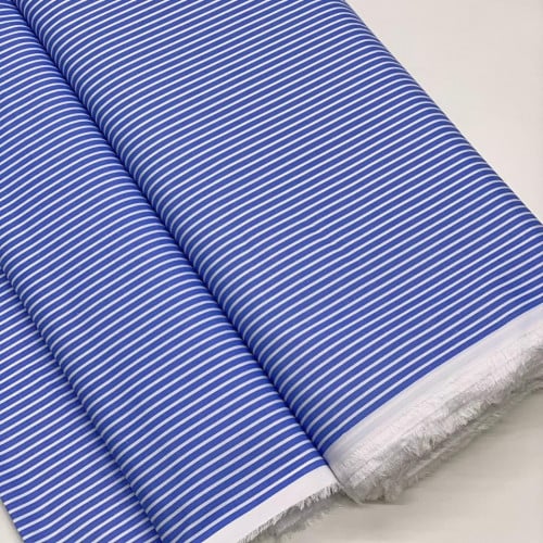 مقلم أزرق أبيض