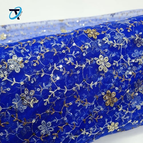 تل بحاشية تطريز ذهبي