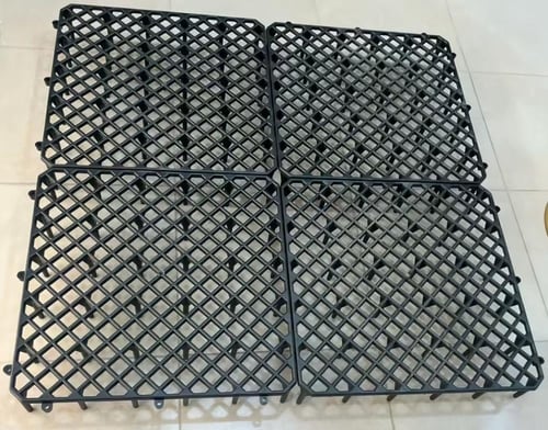 ارضية حضائر بلاستيكية متر *متر (4حبات)