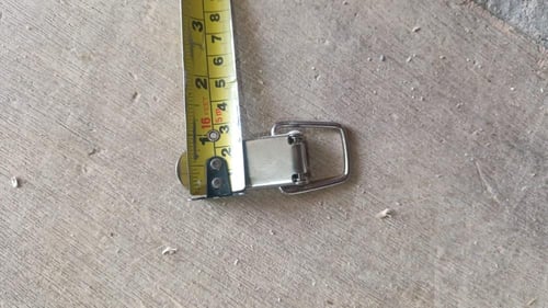 قفل باب فقاسة