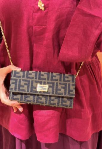 فندي محفظة مع سلسلة | Fendi tube Continental walle...