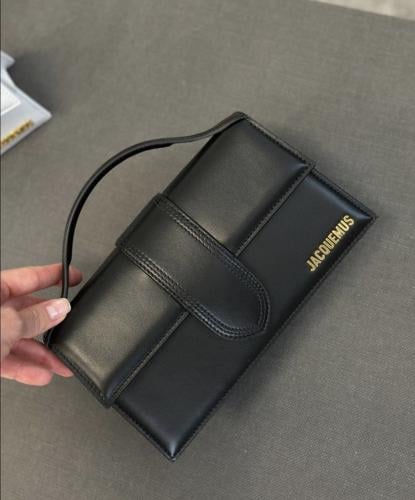 Jacquemus medium bag
