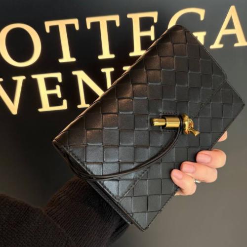 بوتيقا فينيتا حقيبة أسود صغيرة | Bottega Veneta black mini bag