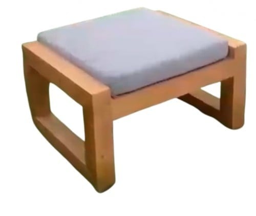 كرسي بف خشب سويدي